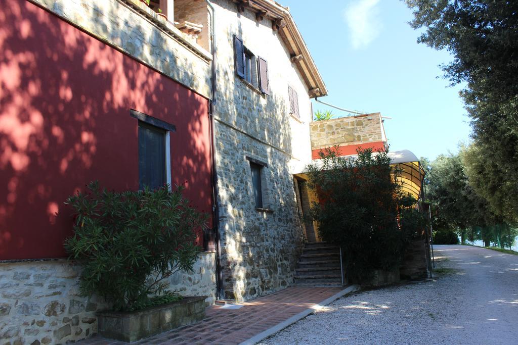 Willa Societa Agricola F.Lli Angelucci Cannara Zewnętrze zdjęcie